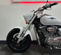 SUZUKI Intruder 800