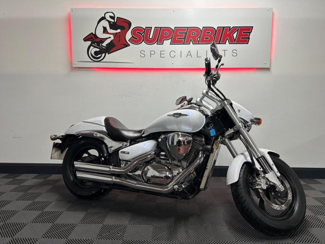 SUZUKI Intruder 800