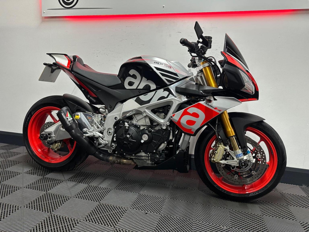APRILIA Tuono 1100 V4