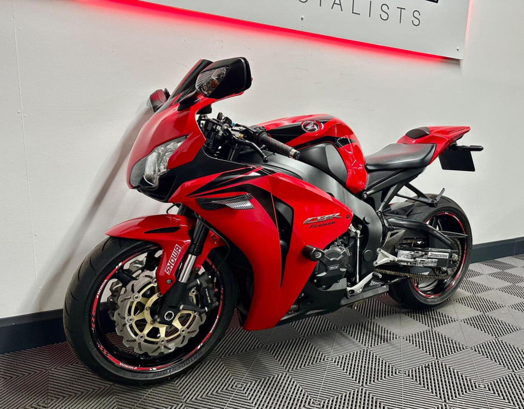 HONDA CBR1000RR Fireblade