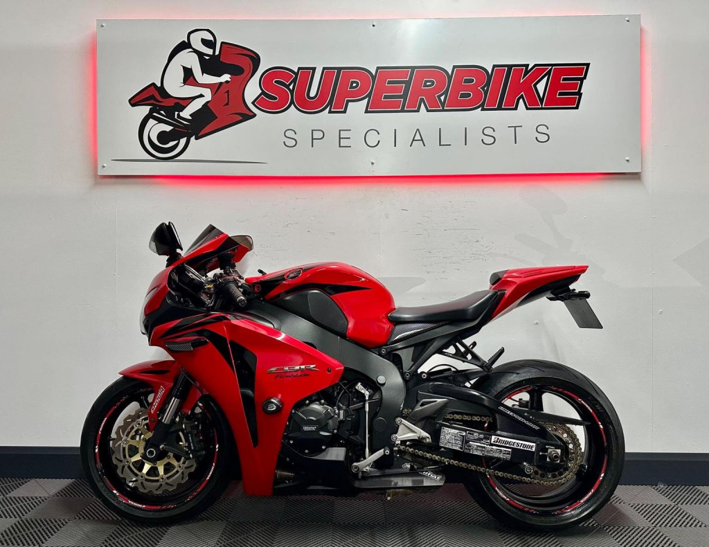 HONDA CBR1000RR Fireblade