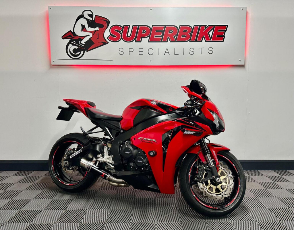 HONDA CBR1000RR Fireblade