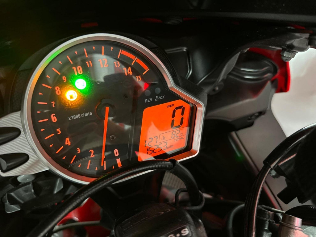 HONDA CBR1000RR Fireblade