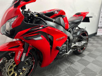 HONDA CBR1000RR Fireblade