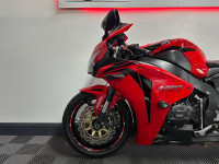 HONDA CBR1000RR Fireblade