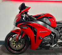 HONDA CBR1000RR Fireblade