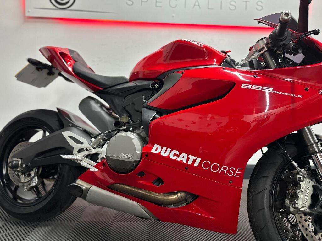 DUCATI 899 Panigale