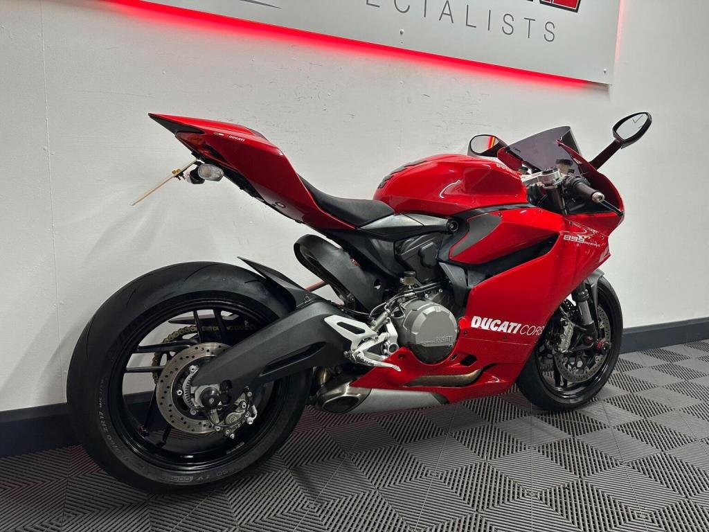 DUCATI 899 Panigale