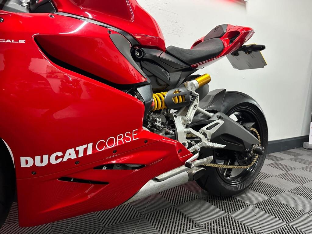 DUCATI 899 Panigale
