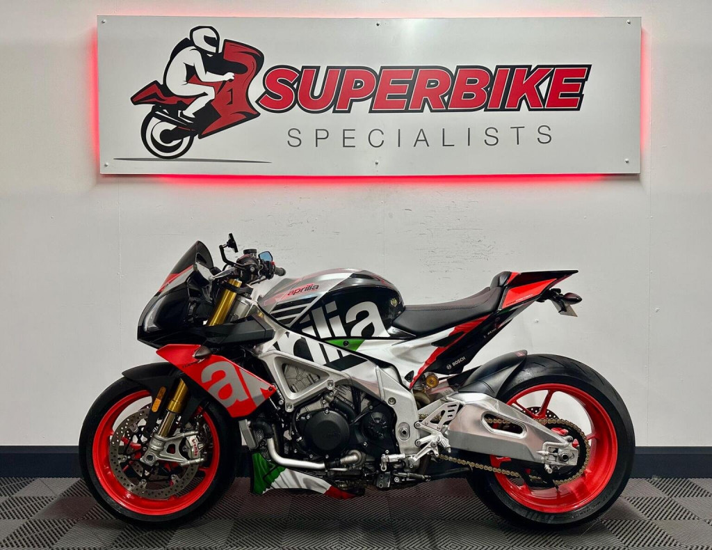 APRILIA Tuono 1100 V4