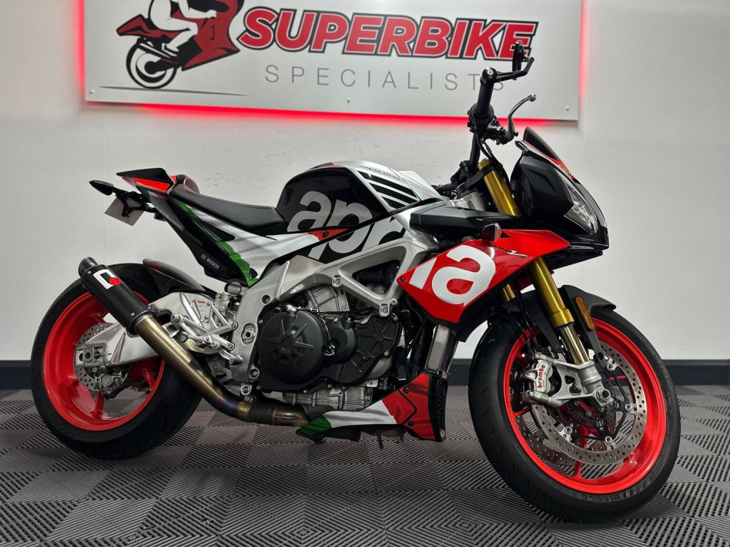 APRILIA Tuono 1100 V4