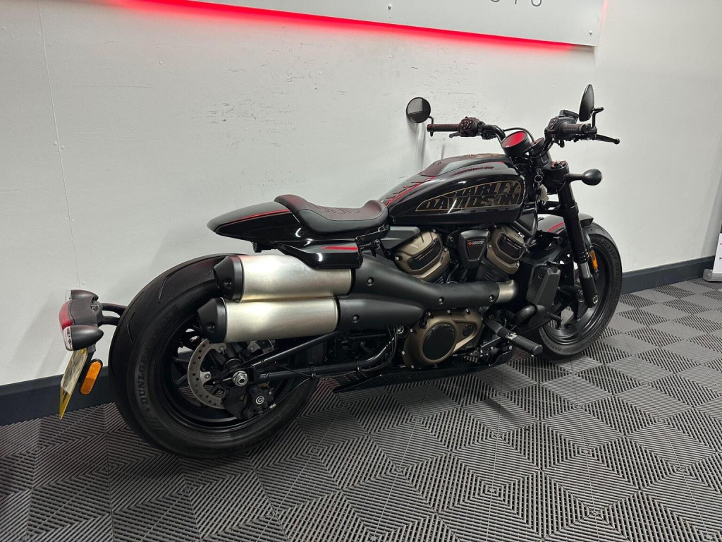 HARLEY-DAVIDSON Sportster