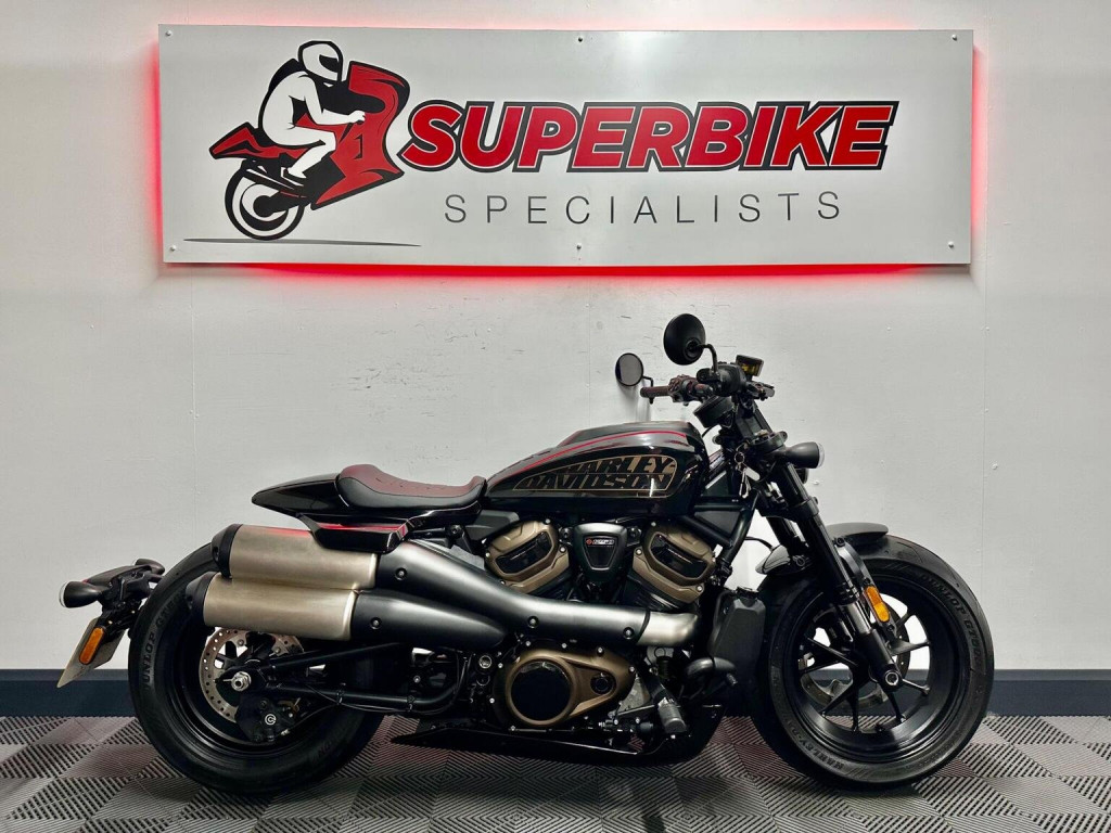 HARLEY-DAVIDSON Sportster