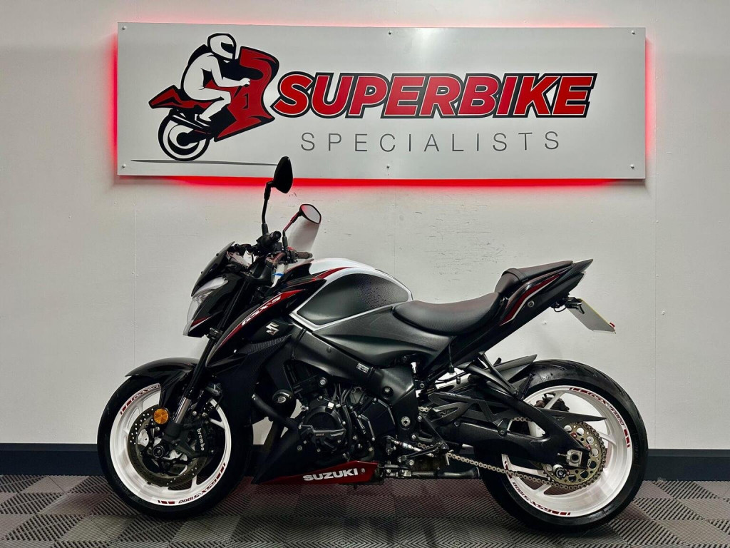 SUZUKI GSX-S1000