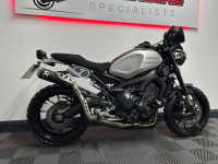 YAMAHA XSR900