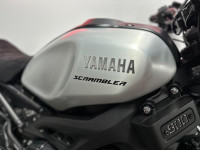 YAMAHA XSR900