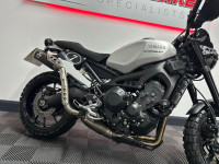 YAMAHA XSR900