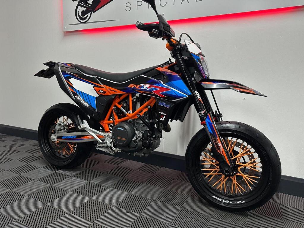 KTM 690 SMC R