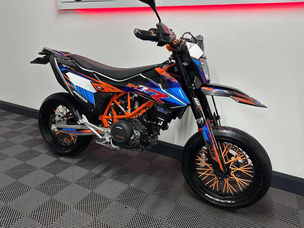 KTM 690 SMC R