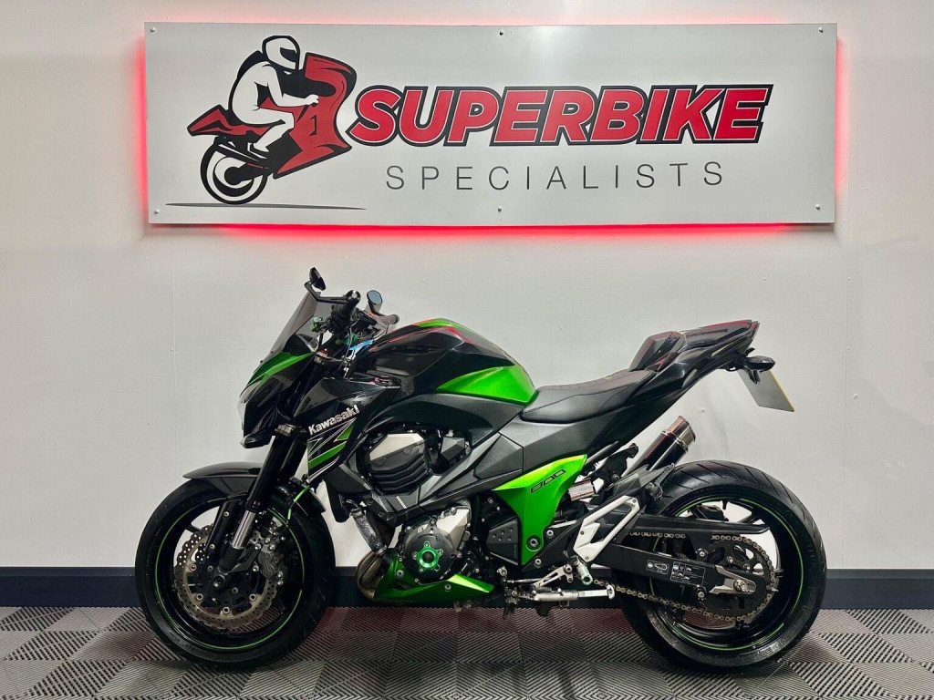KAWASAKI Z800