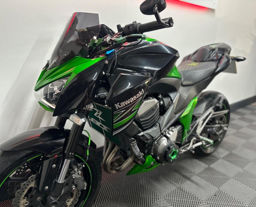 KAWASAKI Z800