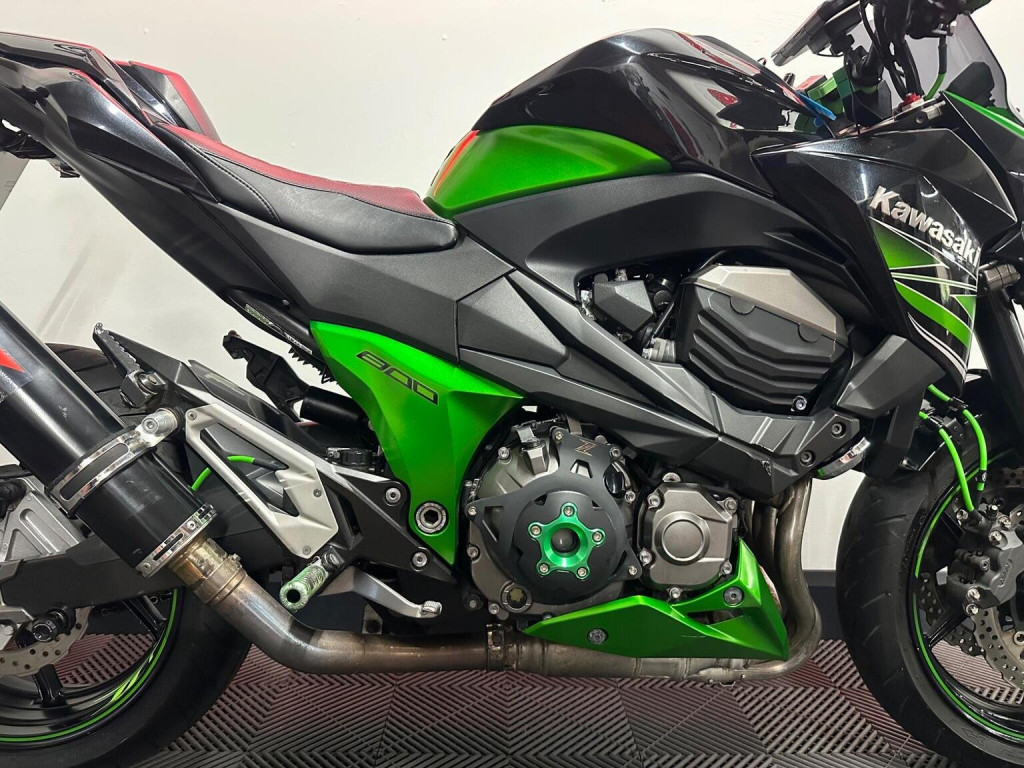 KAWASAKI Z800