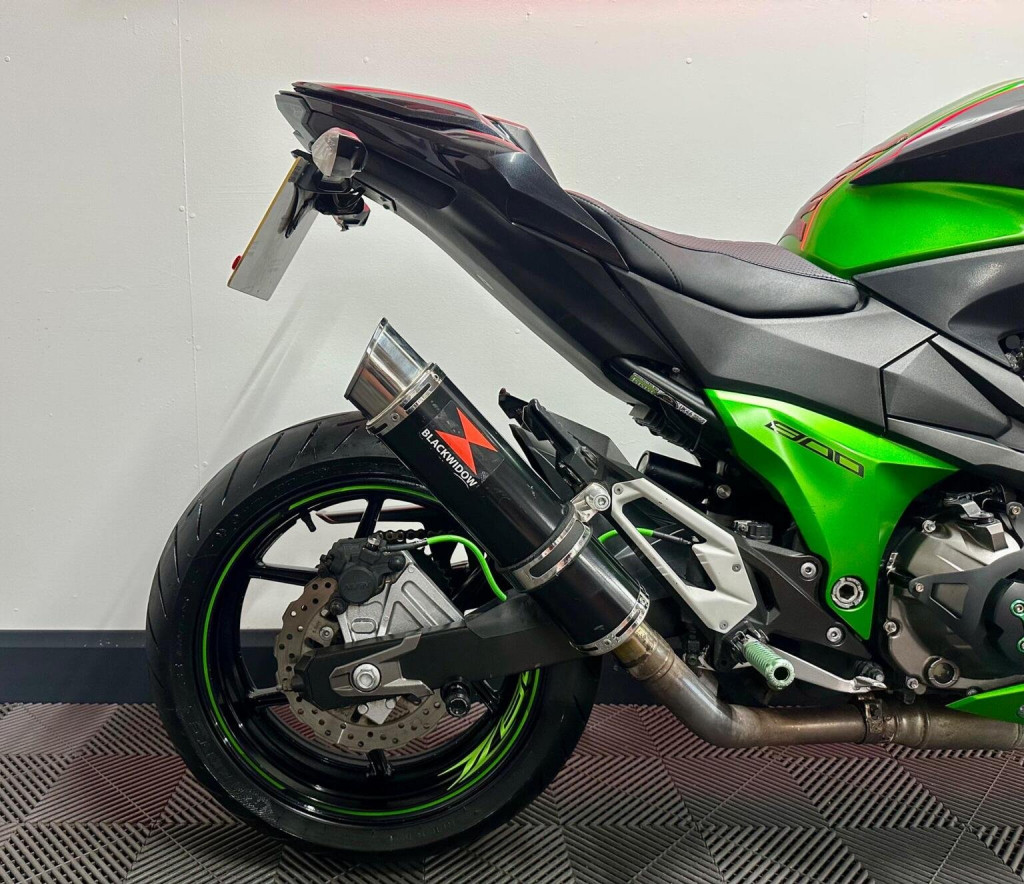 KAWASAKI Z800