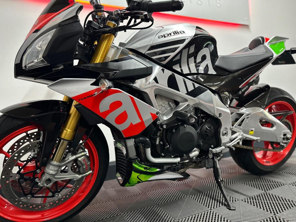APRILIA Tuono 1100 V4