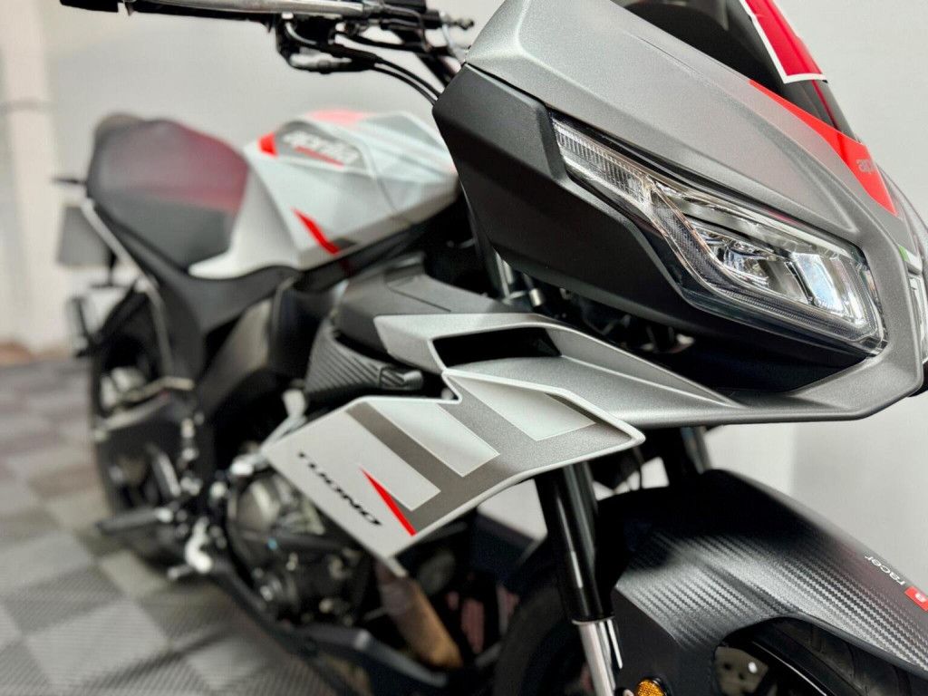 APRILIA Tuono 125