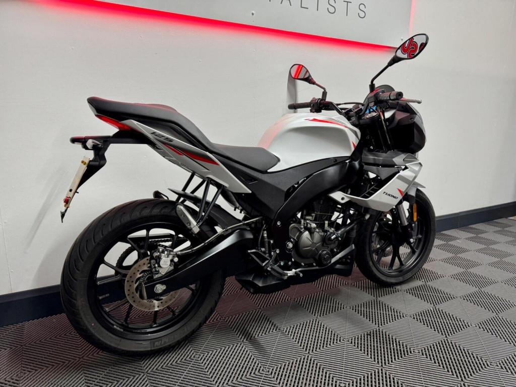 APRILIA Tuono 125