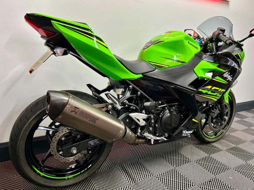 KAWASAKI Ninja 400