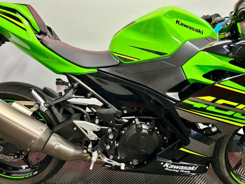 KAWASAKI Ninja 400