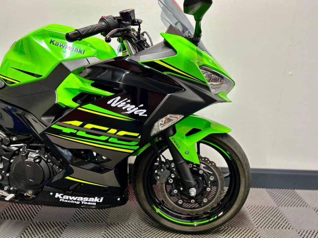 KAWASAKI Ninja 400