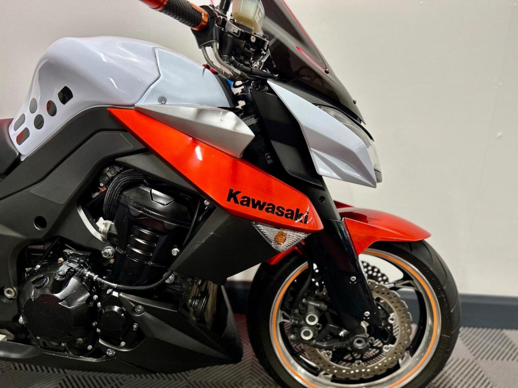 KAWASAKI Z1000