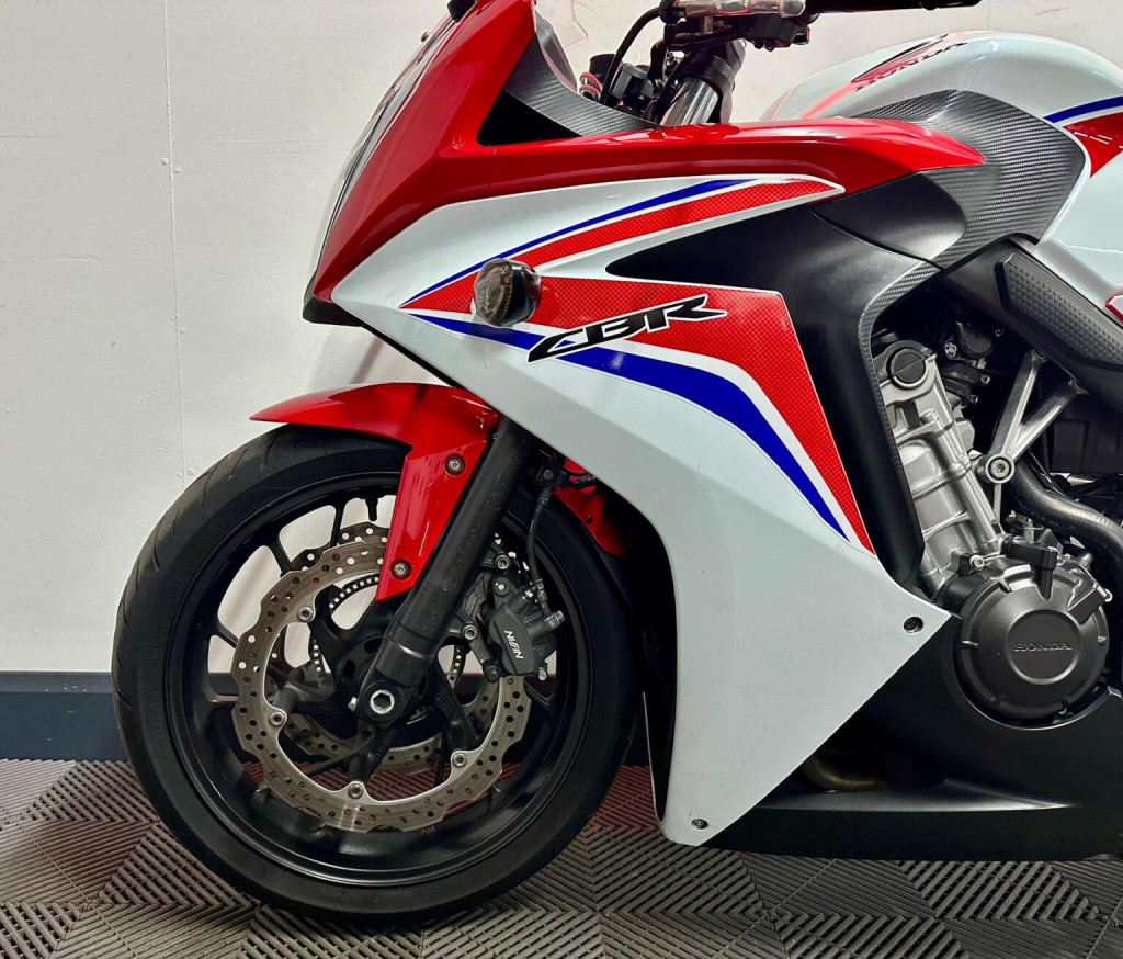 HONDA CBR650F