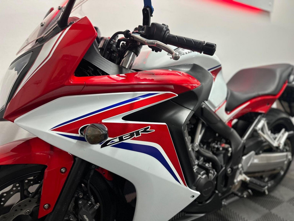 HONDA CBR650F