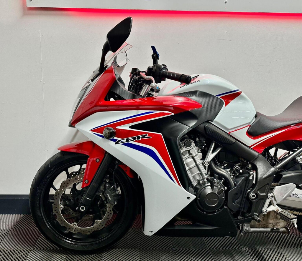 HONDA CBR650F