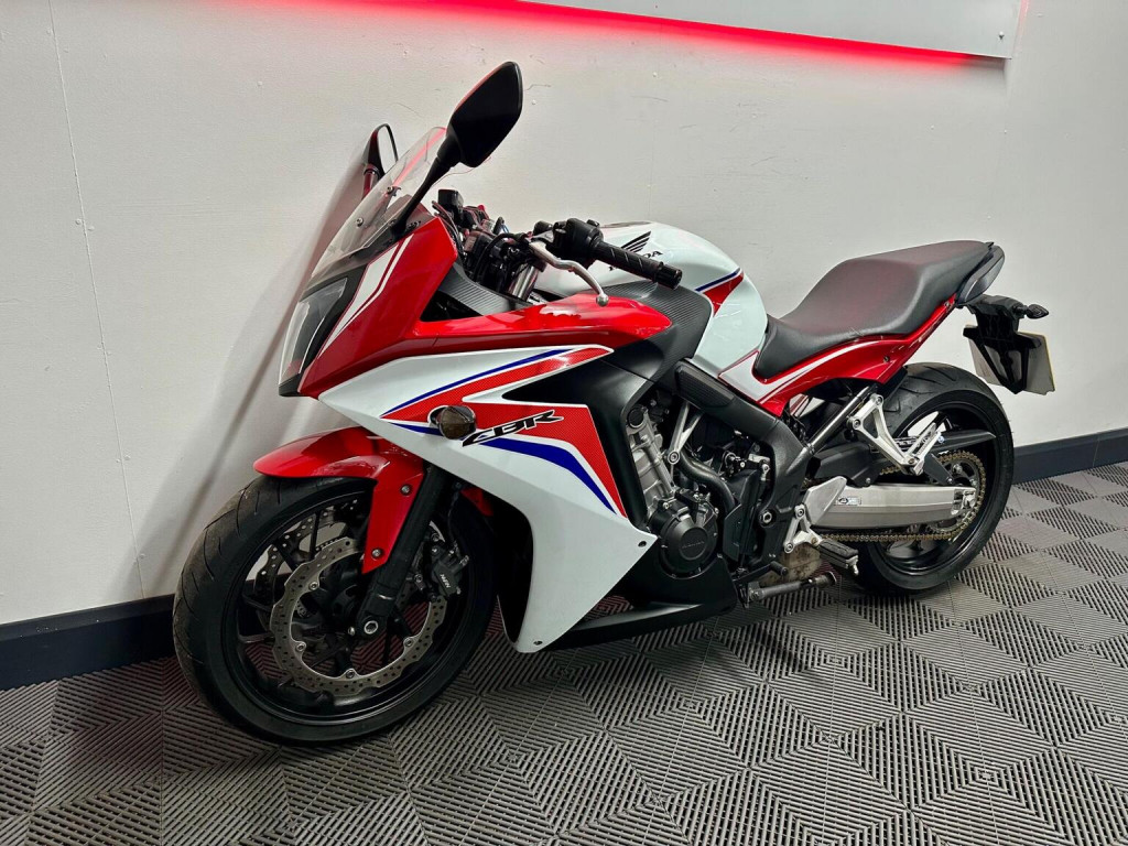 HONDA CBR650F