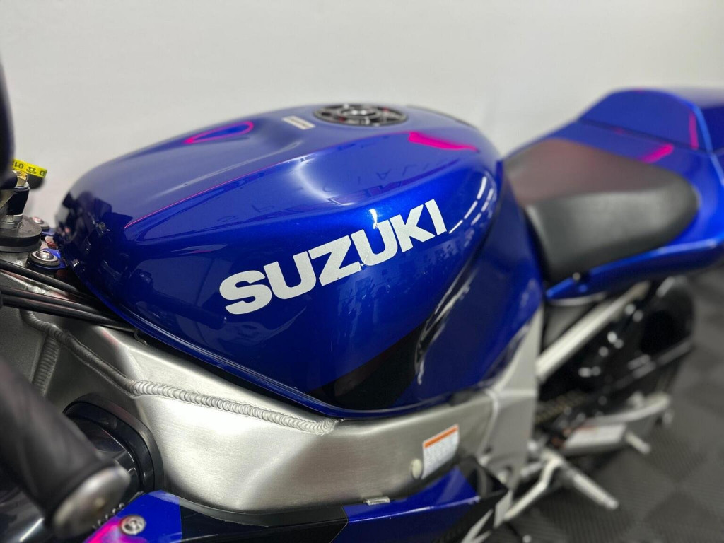 SUZUKI GSXR600