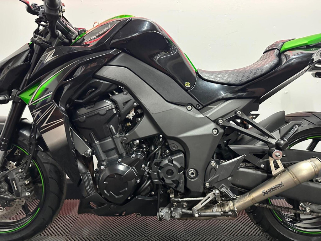 KAWASAKI Z1000