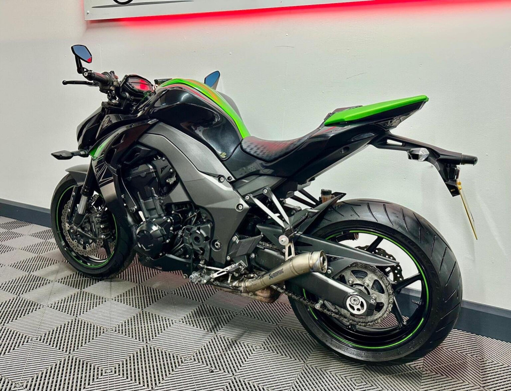 KAWASAKI Z1000