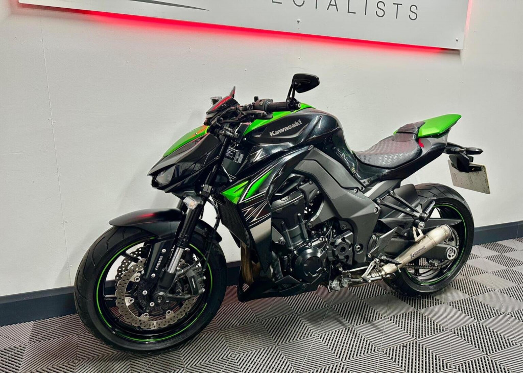 KAWASAKI Z1000