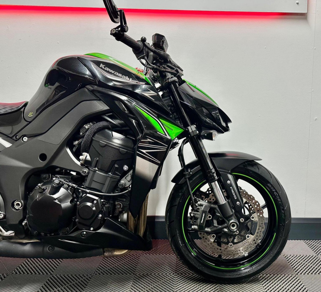 KAWASAKI Z1000