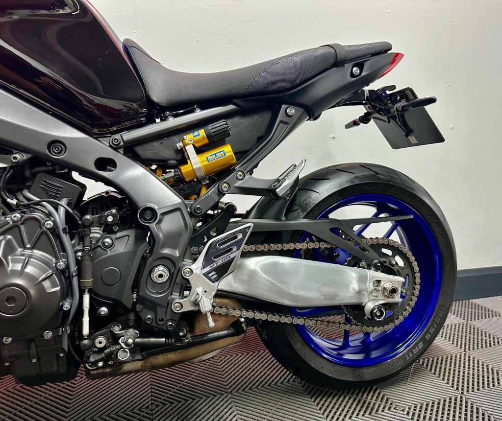 YAMAHA MT-09