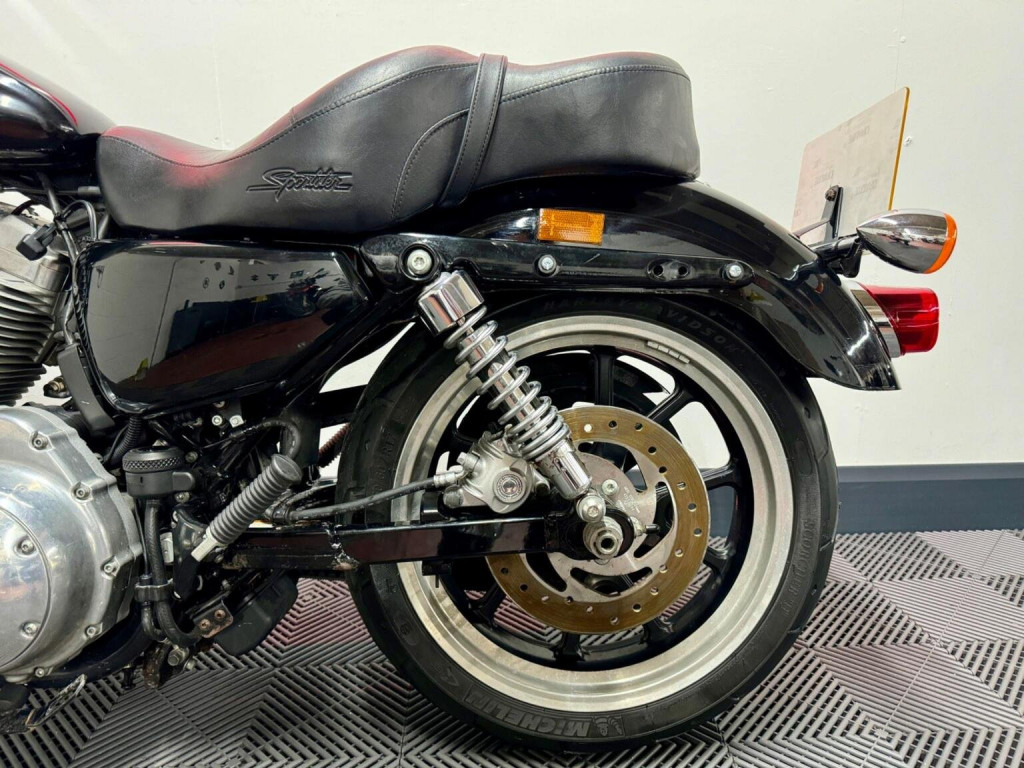 HARLEY-DAVIDSON Sportster