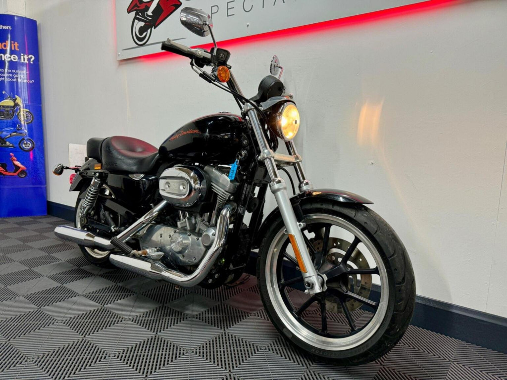 HARLEY-DAVIDSON Sportster