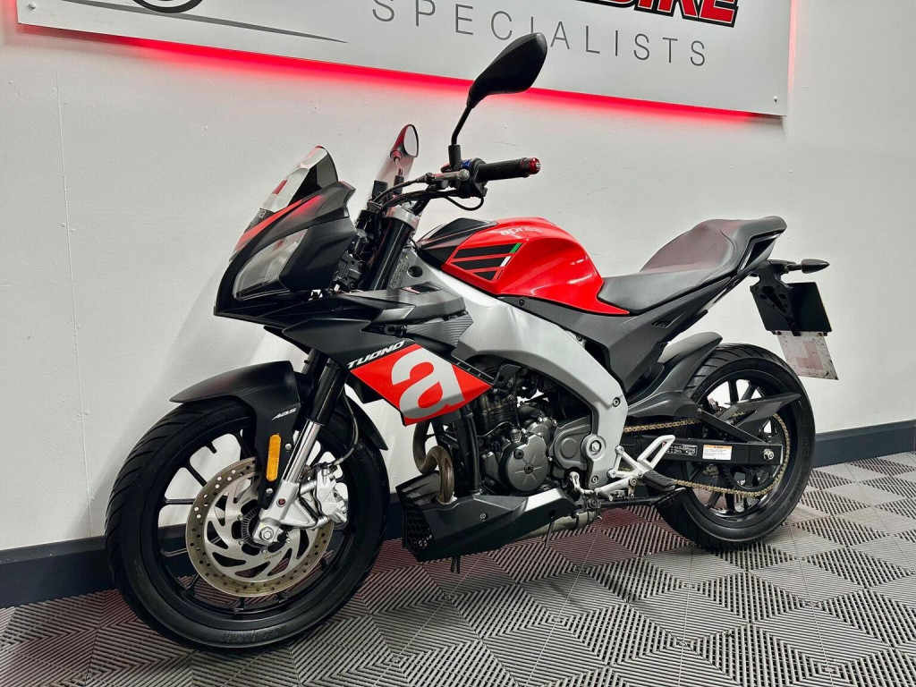 APRILIA Tuono 125