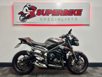 TRIUMPH STREET TRIPLE 765