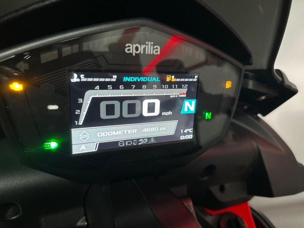 APRILIA Tuono