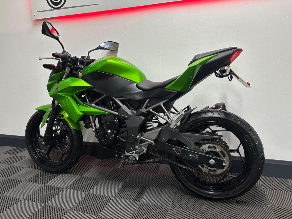 KAWASAKI Z250 SL